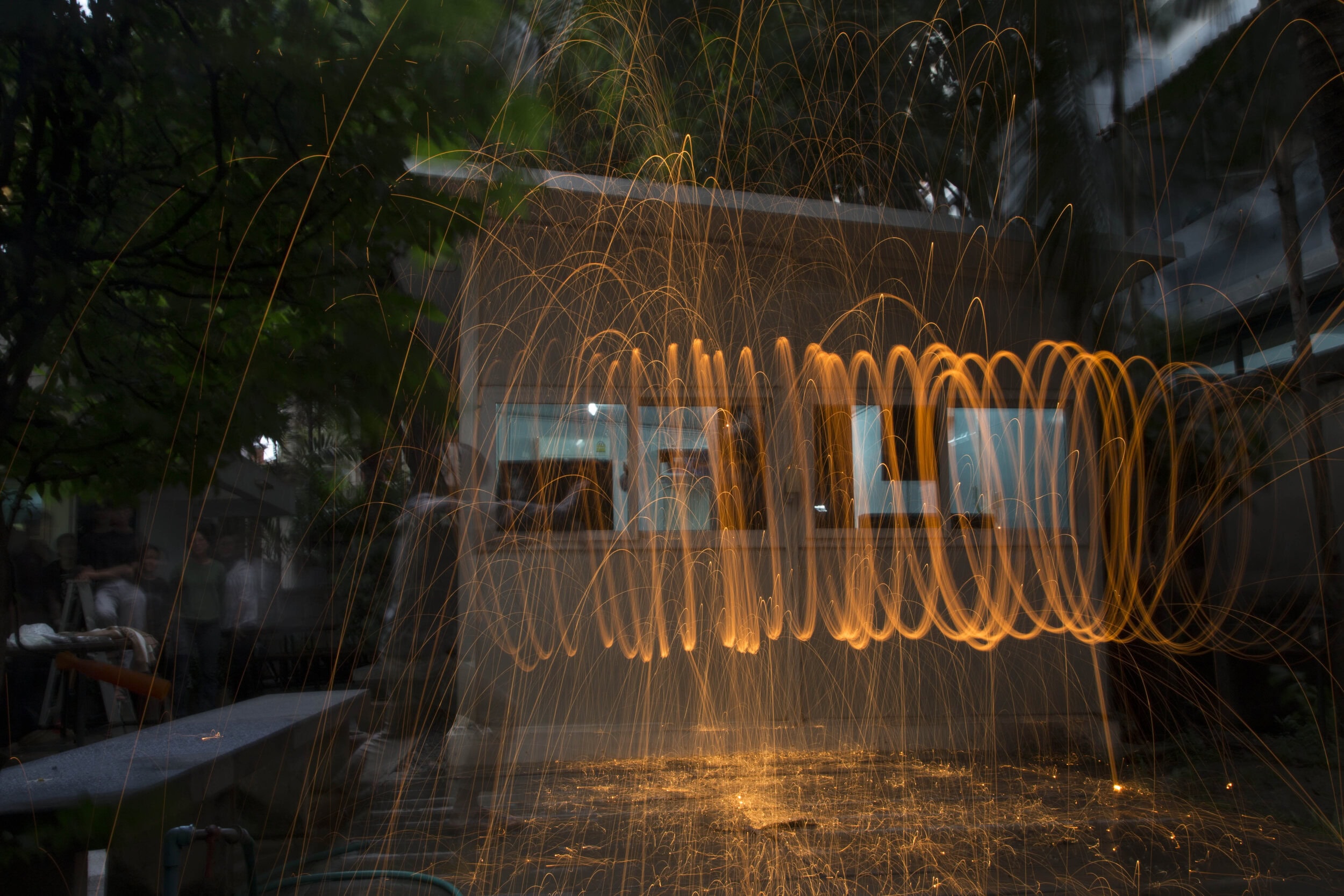 CLASS : LIGHT PAINTING PHOTOGRAPHY 1