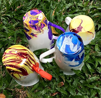 LEARNING: DIY MARBLE DIPPED MUGS