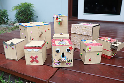LEARNING : PIGGY BANK BOX